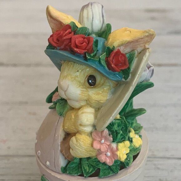 Vintage Bunny Rabbit Watering Can Lidded Trinket Box Tulips Roses Sun Bonnet Hat - Picture 16 of 16